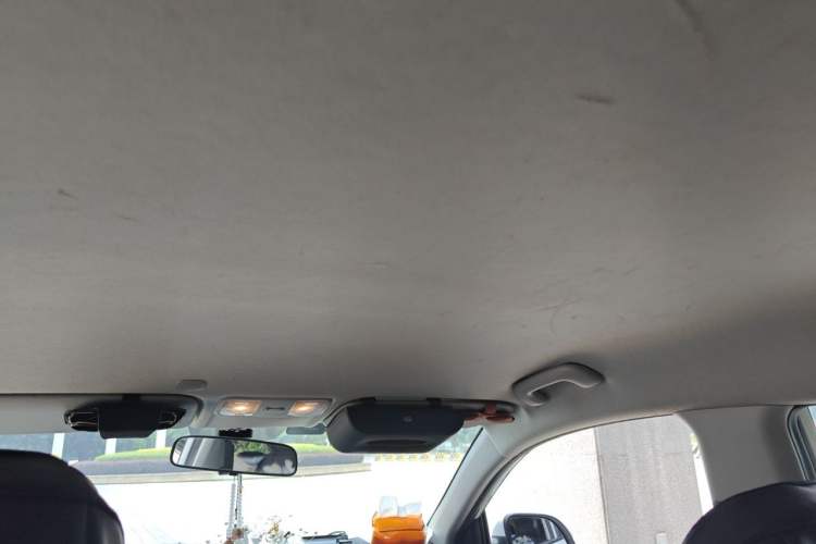 Used Kia KX Cross 2017 1.4L AT GLS Headliner