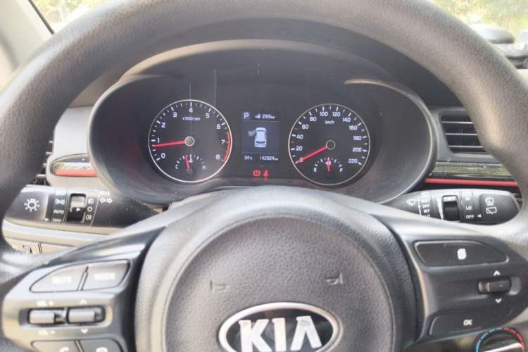 Used Kia KX Cross 2017 1.4L AT GLS Instrument Cluster
