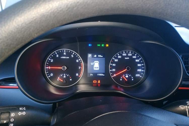 Used Kia KX Cross 2017 1.4L AT GLS Instrument Cluster