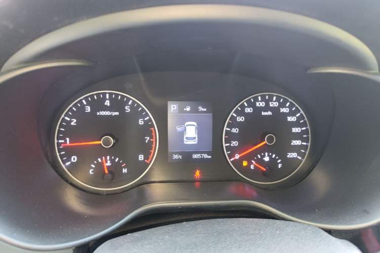 Used Kia KX Cross 2017 1.4L AT GLS Instrument Cluster