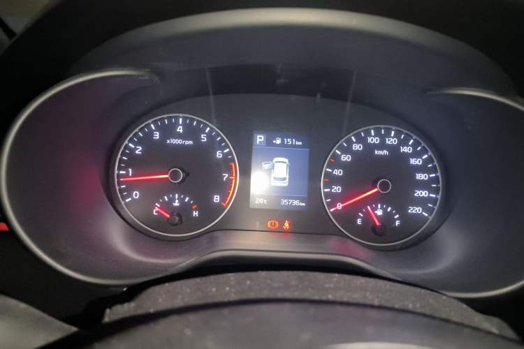 Used Kia KX Cross 2017 1.4L AT GLS Instrument Cluster