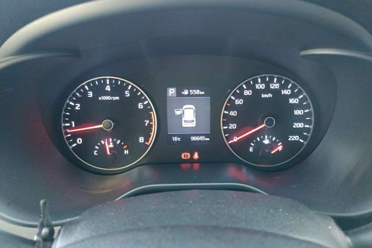 Used Kia KX Cross 2017 1.4L AT GLS Instrument Cluster