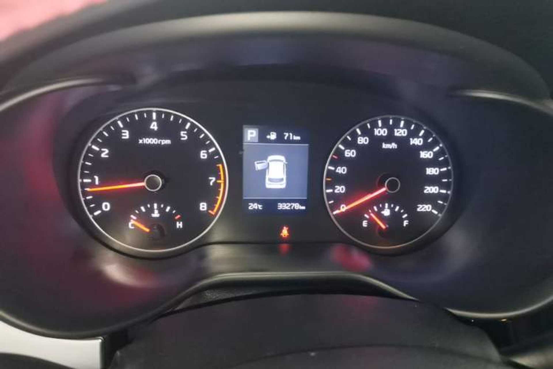 Used Kia KX Cross 2017 1.4L AT GLS Instrument Cluster