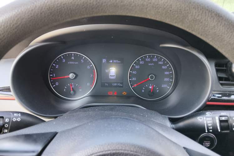 Used Kia KX Cross 2017 1.4L AT GLS Instrument Cluster