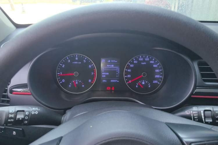 Used Kia KX Cross 2017 1.4L AT GLS Instrument Cluster