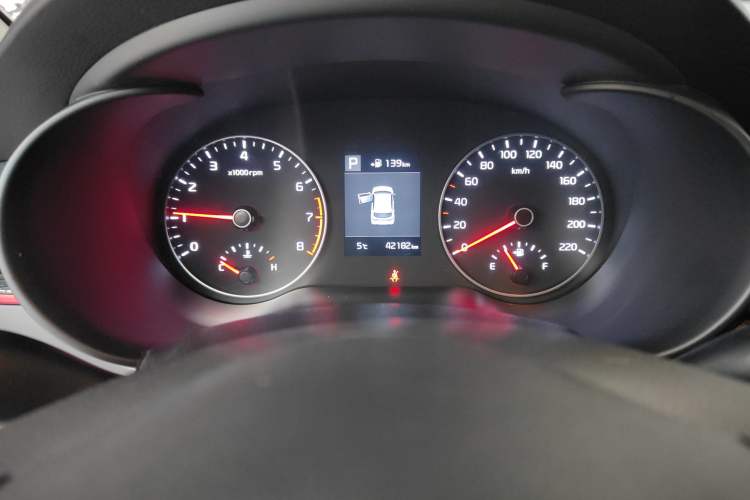Used Kia KX Cross 2017 1.4L AT GLS Instrument Cluster