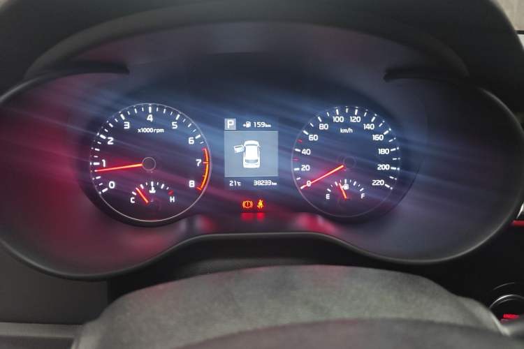 Used Kia KX Cross 2017 1.4L AT GLS Instrument Cluster