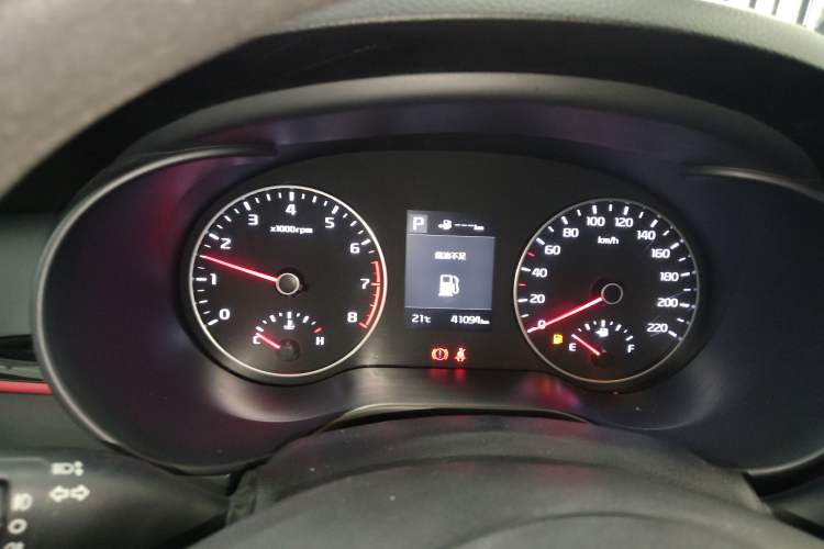 Used Kia KX Cross 2017 1.4L AT GLS Instrument Cluster