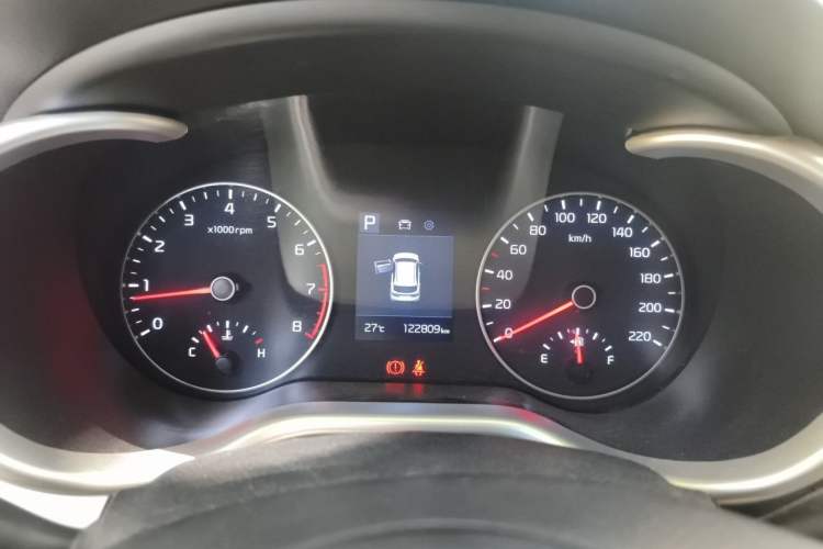 Used Kia KX Cross 2017 1.4L AT GLS Instrument Cluster