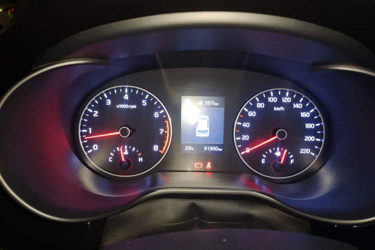 Used Kia KX Cross 2017 1.4L AT GLS Instrument Cluster