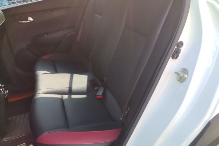 Used Kia KX Cross 2017 1.4L AT GLS Interior 1