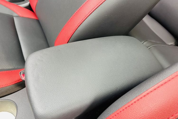 Used Kia KX Cross 2017 1.4L AT GLS Interior 11