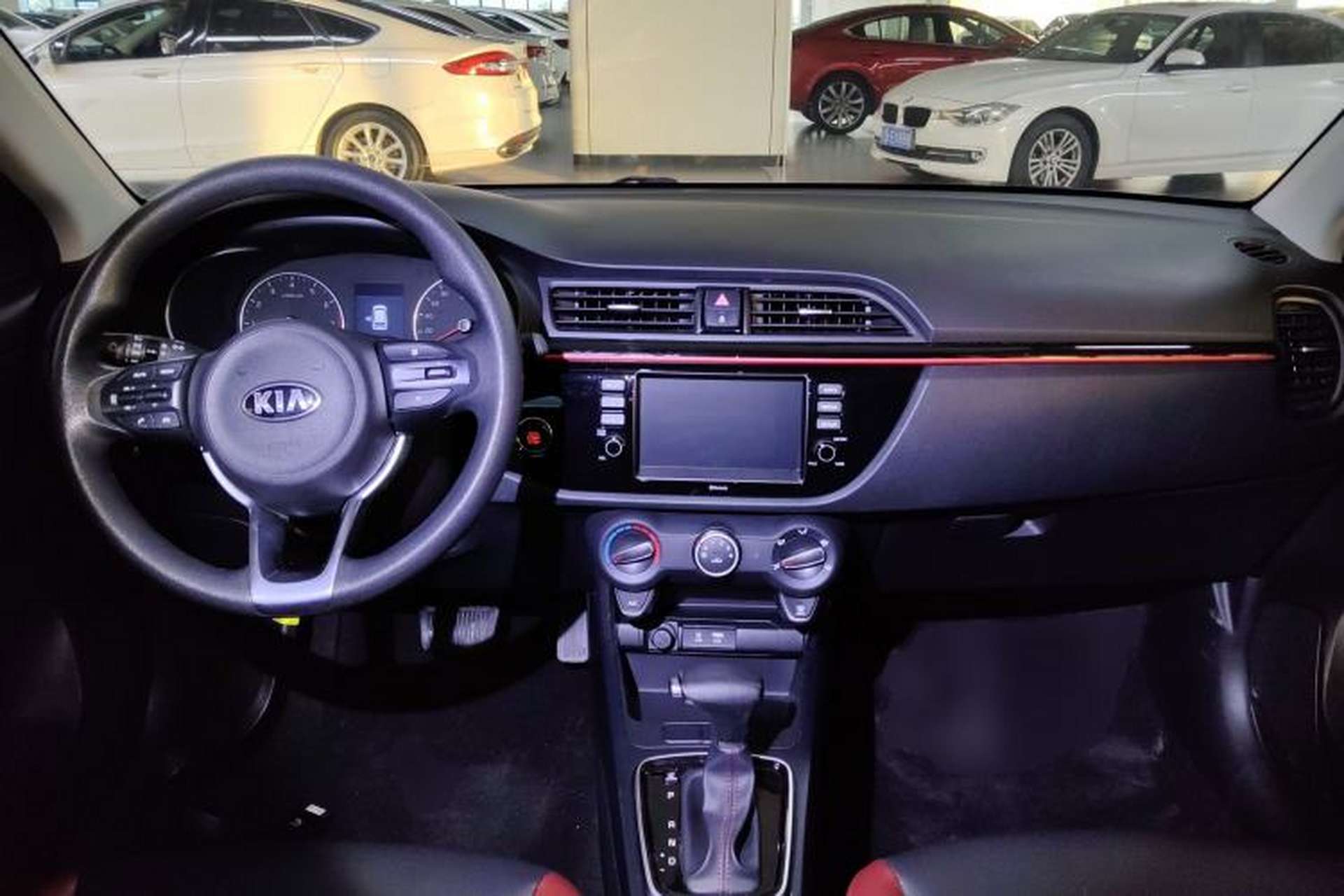 Used Kia KX Cross 2017 1.4L AT GLS Interior 2