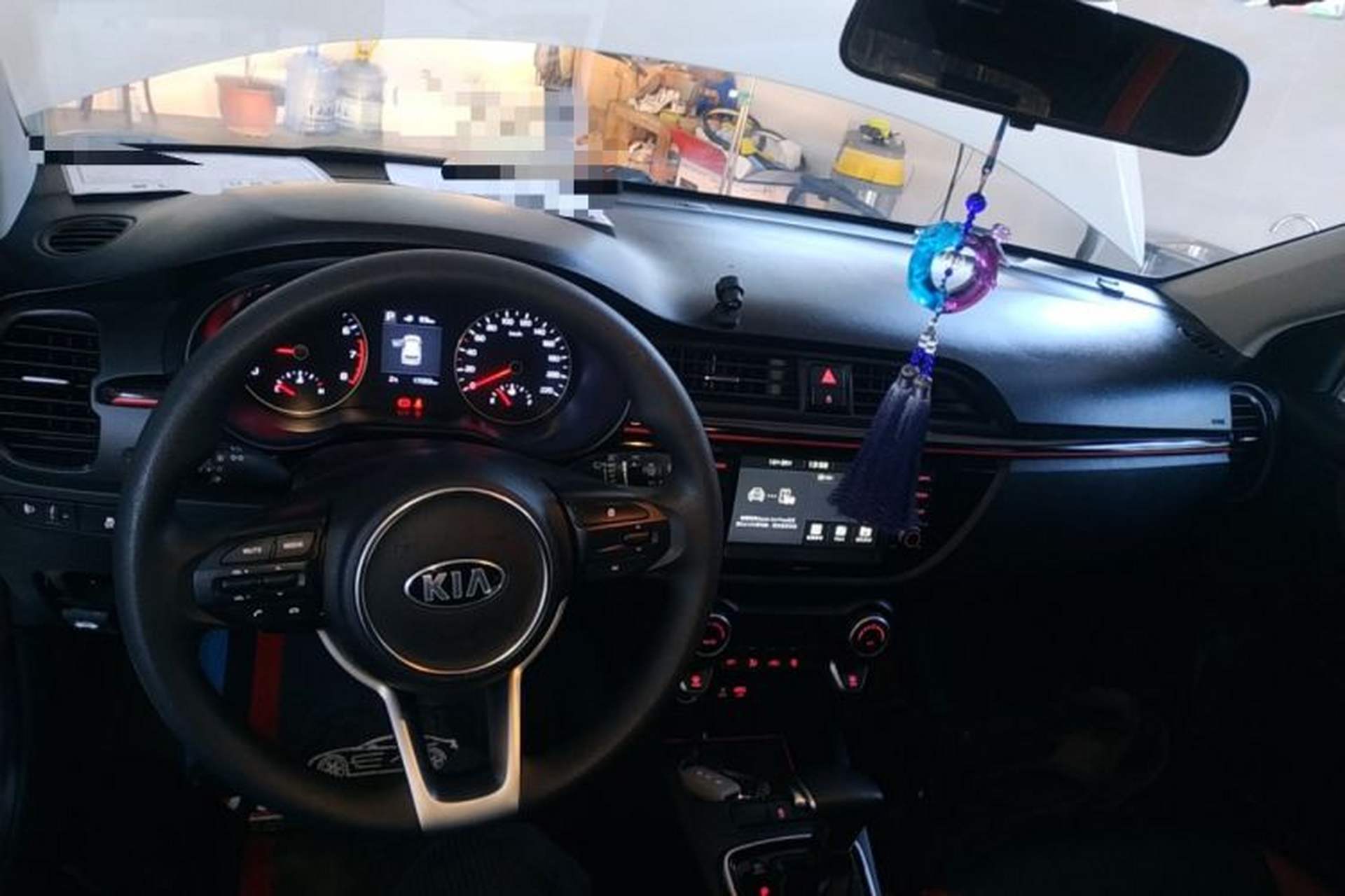 Used Kia KX Cross 2017 1.4L AT GLS Interior 2