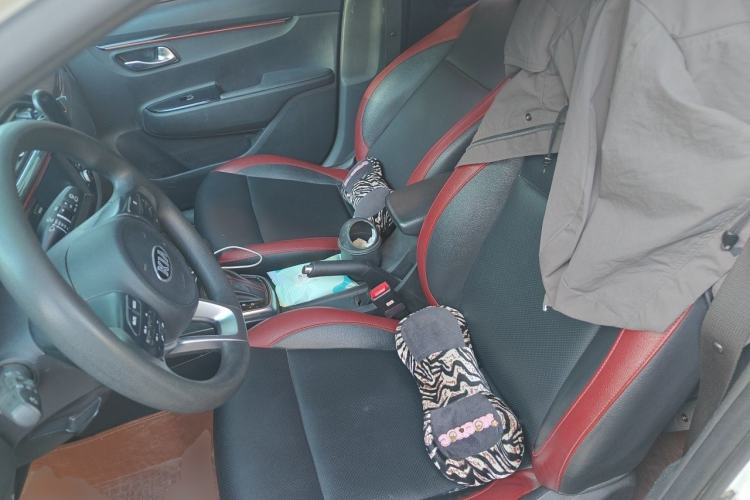 Used Kia KX Cross 2017 1.4L AT GLS Left Front Seat