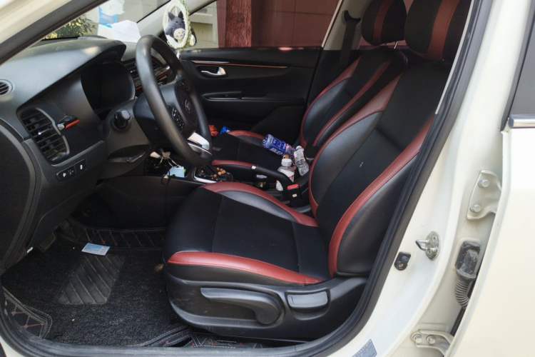 Used Kia KX Cross 2017 1.4L AT GLS Left Front Seat
