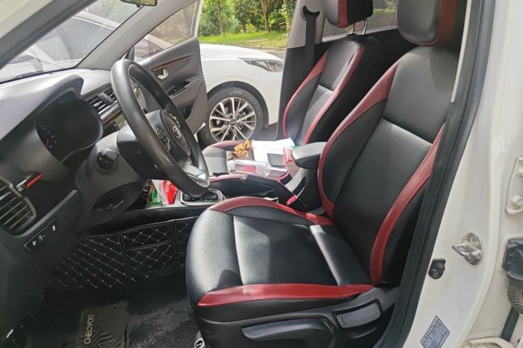 Used Kia KX Cross 2017 1.4L AT GLS Left Front Seat