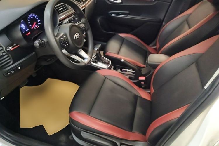 Used Kia KX Cross 2017 1.4L AT GLS Left Front Seat