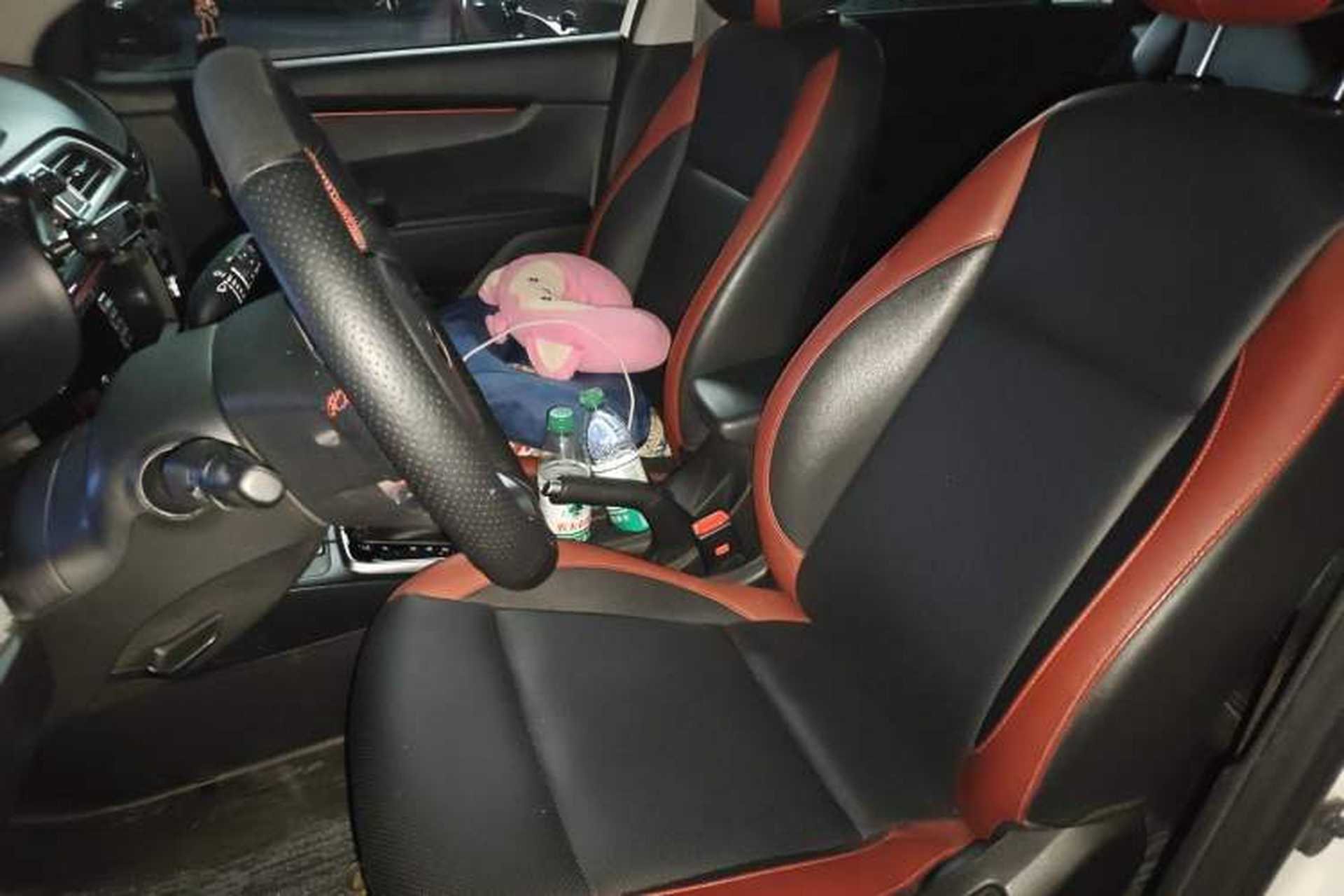 Used Kia KX Cross 2017 1.4L AT GLS Left Front Seat