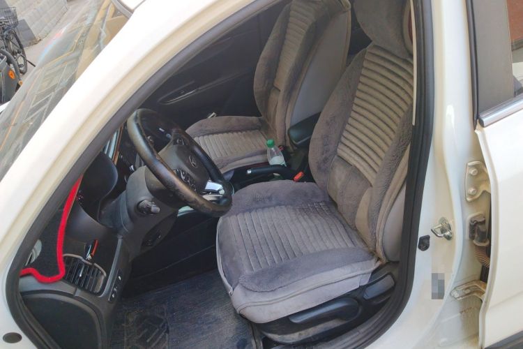 Used Kia KX Cross 2017 1.4L AT GLS Left Front Seat