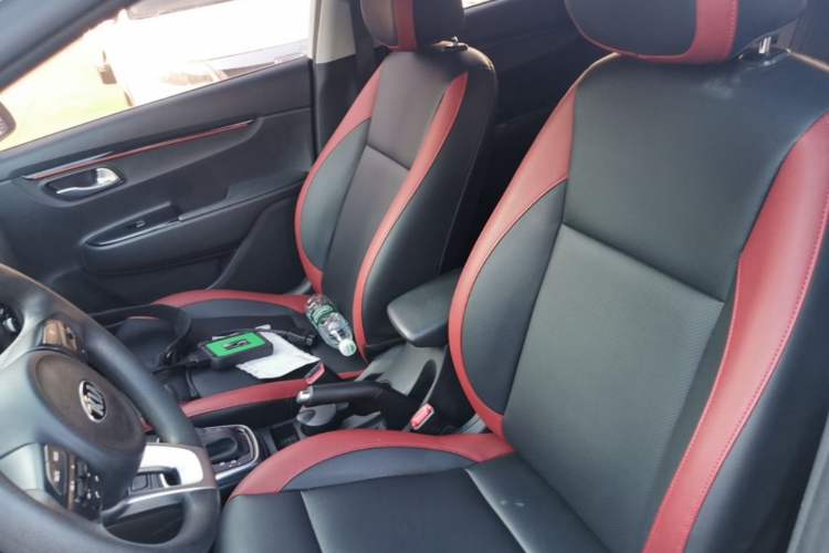 Used Kia KX Cross 2017 1.4L AT GLS Left Front Seat