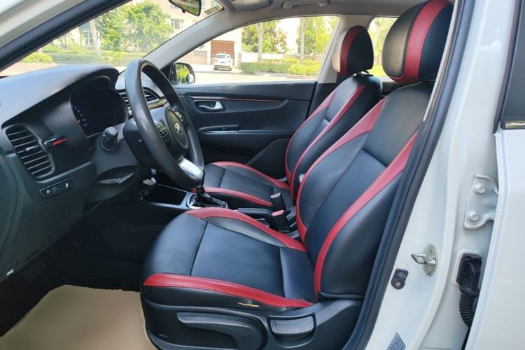 Used Kia KX Cross 2017 1.4L AT GLS Left Front Seat