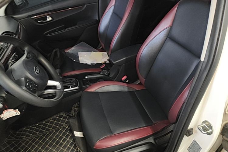 Used Kia KX Cross 2017 1.4L AT GLS Left Front Seat