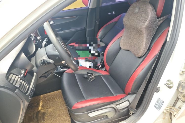 Used Kia KX Cross 2017 1.4L AT GLS Left Front Seat
