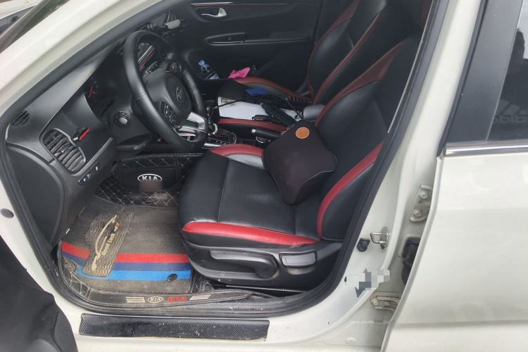 Used Kia KX Cross 2017 1.4L AT GLS Left Front Seat
