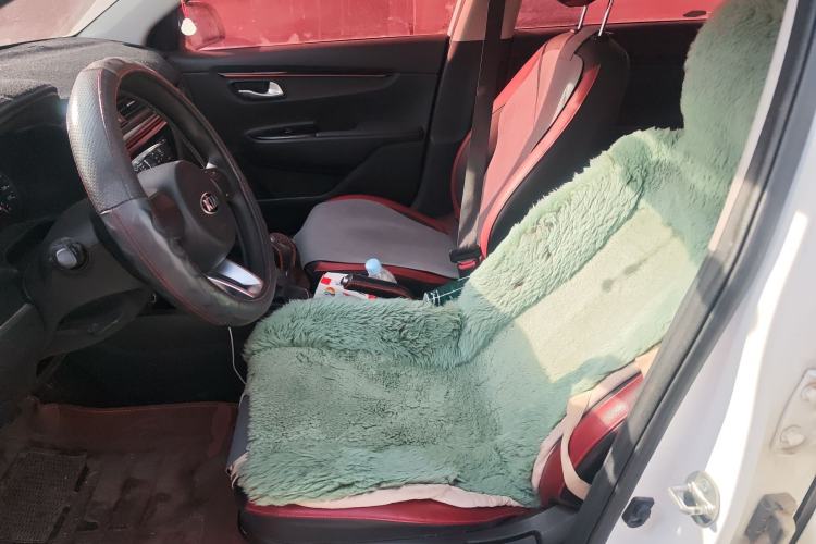 Used Kia KX Cross 2017 1.4L MT GLS Left Front Seat