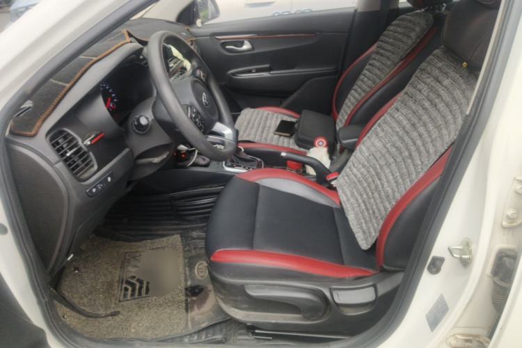 Used Kia KX Cross 2017 1.4L AT GLS Left Front Seat
