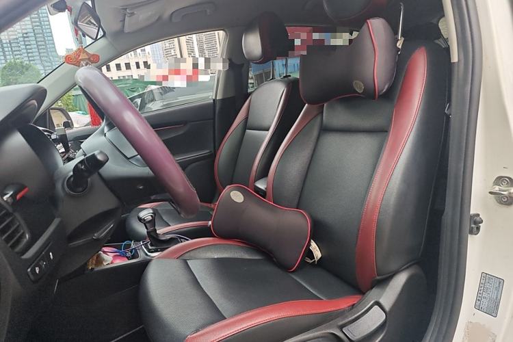 Used Kia KX Cross 2017 1.4L AT GLS Left Front Seat