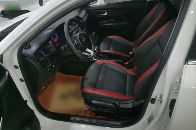 Used Kia KX Cross 2017 1.4L AT GLS Left Front Seat