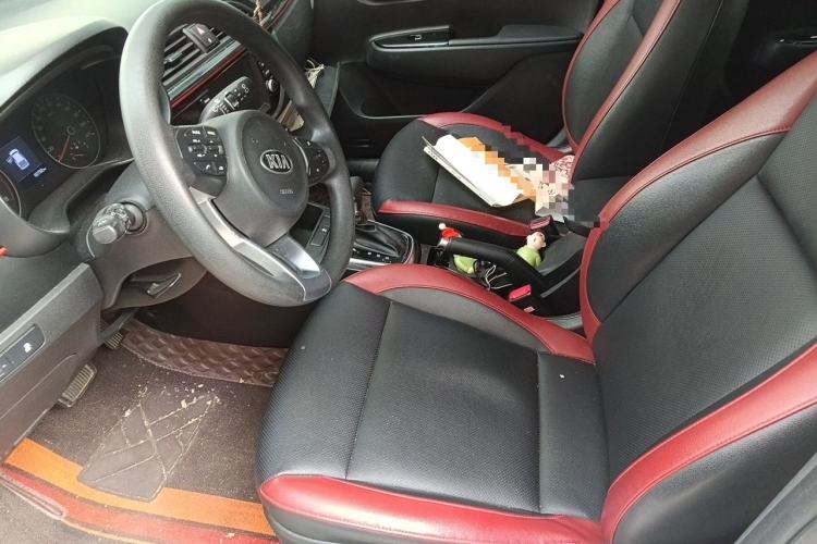 Used Kia KX Cross 2017 1.4L AT GLS Left Front Seat