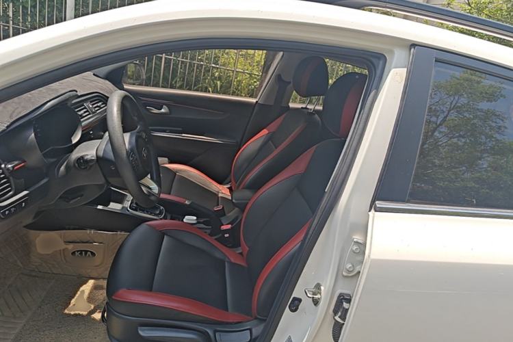 Used Kia KX Cross 2017 1.4L AT GLS Left Front Seat
