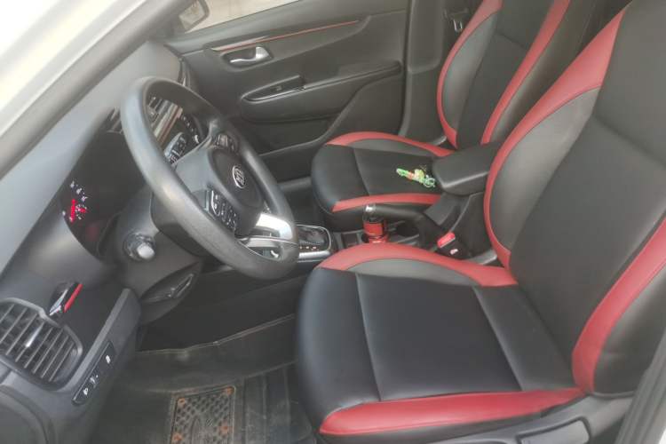 Used Kia KX Cross 2017 1.4L AT GLS Left Front Seat