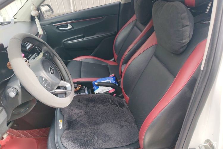 Used Kia KX Cross 2017 1.4L AT GLS Left Front Seat