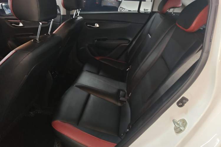 Used Kia KX Cross 2017 1.4L AT GLS Left Rear Seat