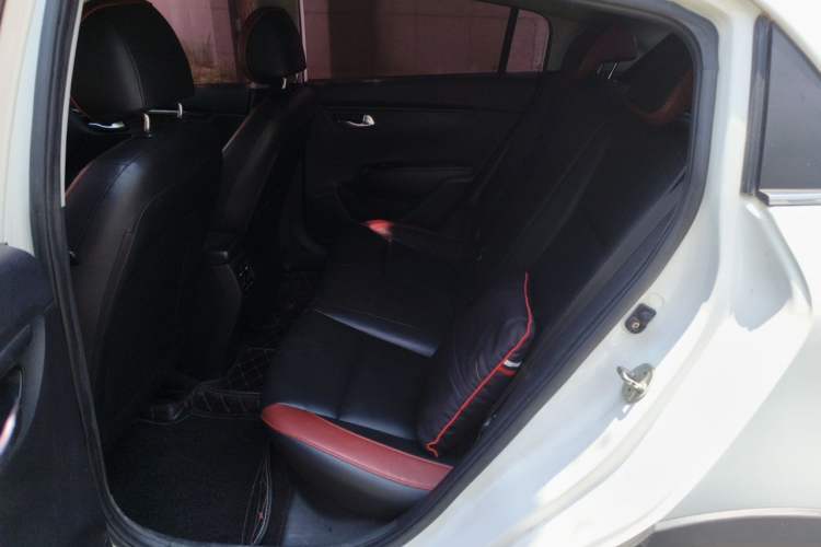 Used Kia KX Cross 2017 1.4L AT GLS Left Rear Seat