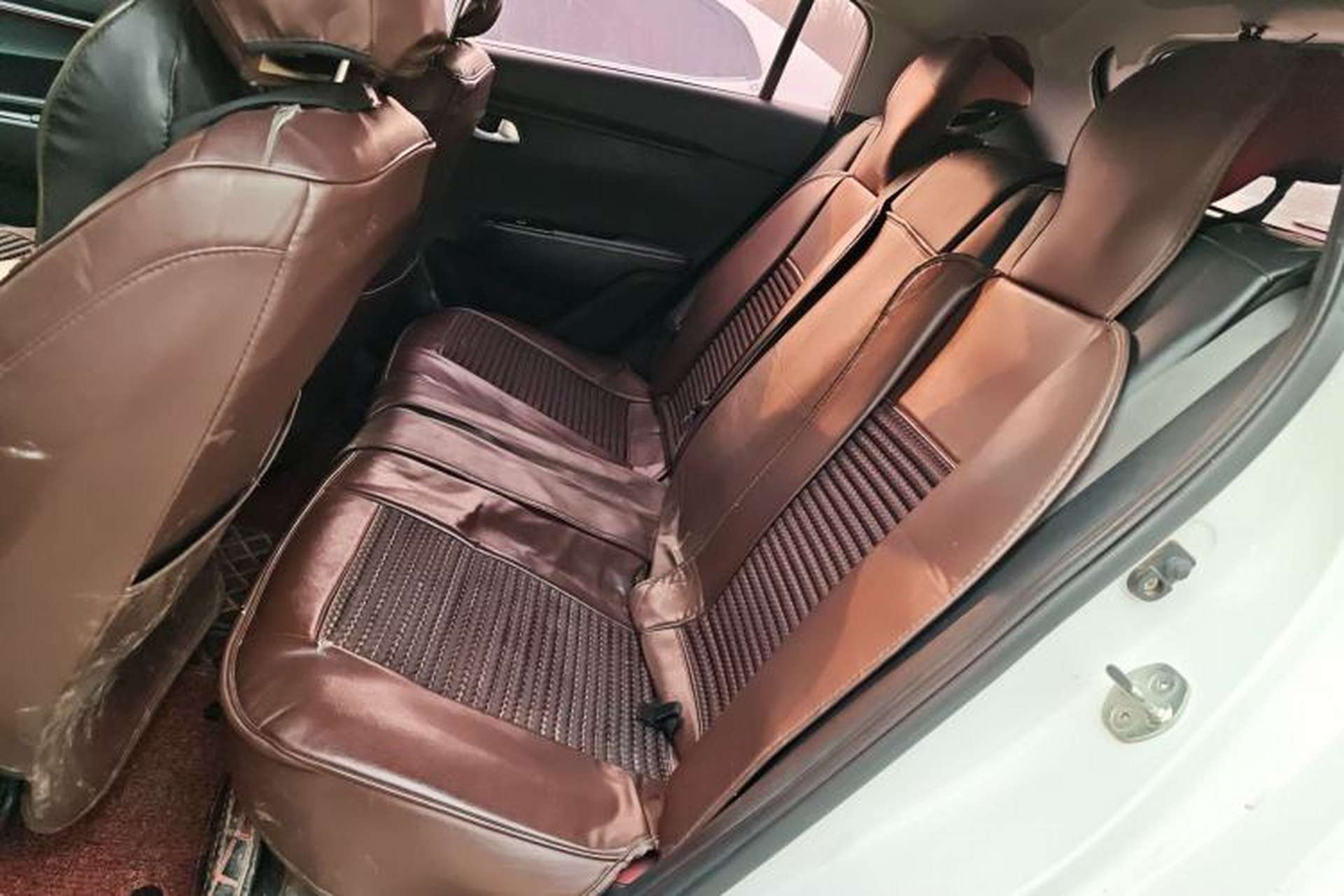 Used Kia KX Cross 2017 1.4L AT GLS Left Rear Seat