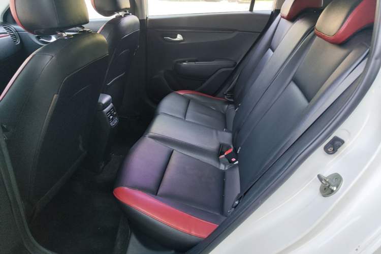 Used Kia KX Cross 2017 1.4L AT GLS Left Rear Seat