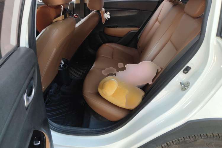 Used Kia KX Cross 2017 1.4L MT GLS Left Rear Seat