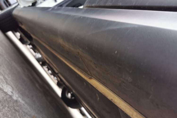 Used Kia KX Cross 2017 1.4L AT GLS Left Side Sill