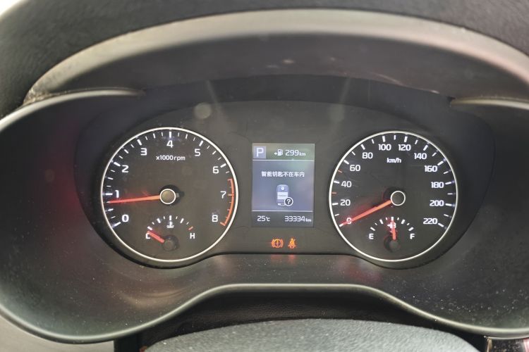 Used Kia KX Cross 2017 1.4L AT GLS Odometer Close Up