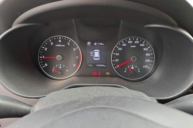 Used Kia KX Cross 2017 1.4L AT GLS Odometer Close Up