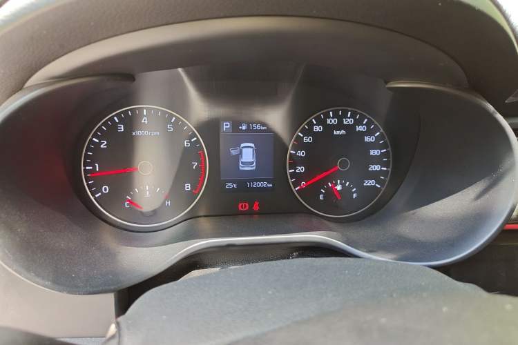 Used Kia KX Cross 2017 1.4L AT GLS Odometer Close Up