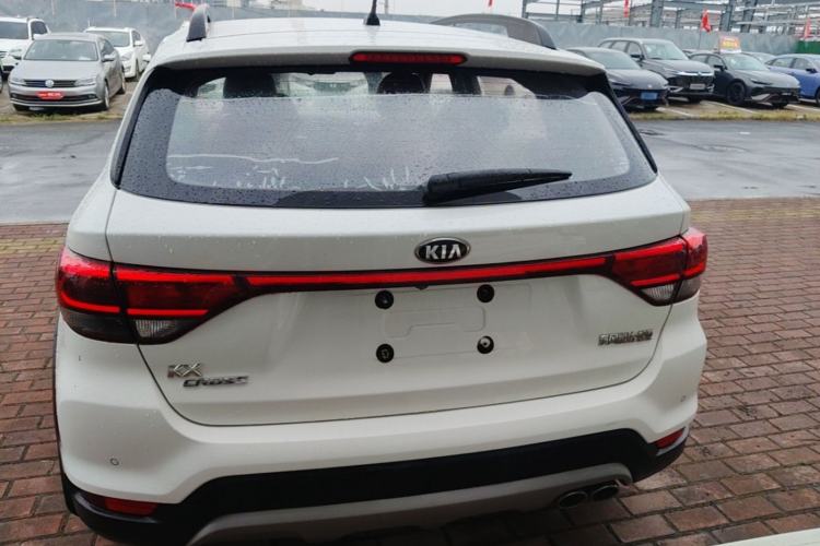 Used Kia KX Cross 2017 1.4L AT GLS Rear