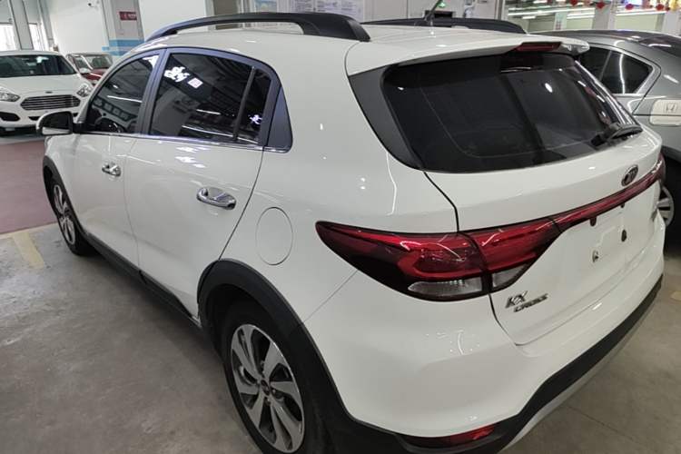 Used Kia KX Cross 2017 1.4L AT GLS Rear Left 45 Deg