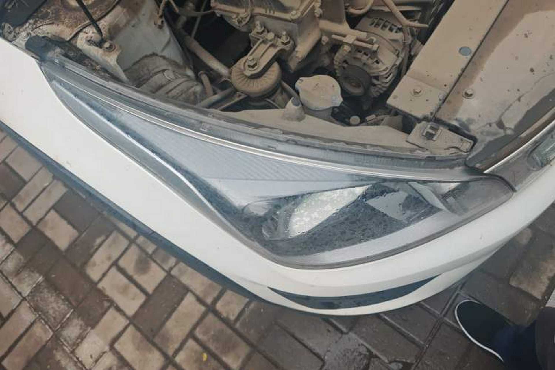 Used Kia KX Cross 2017 1.4L AT GLS Right Front Headlight
