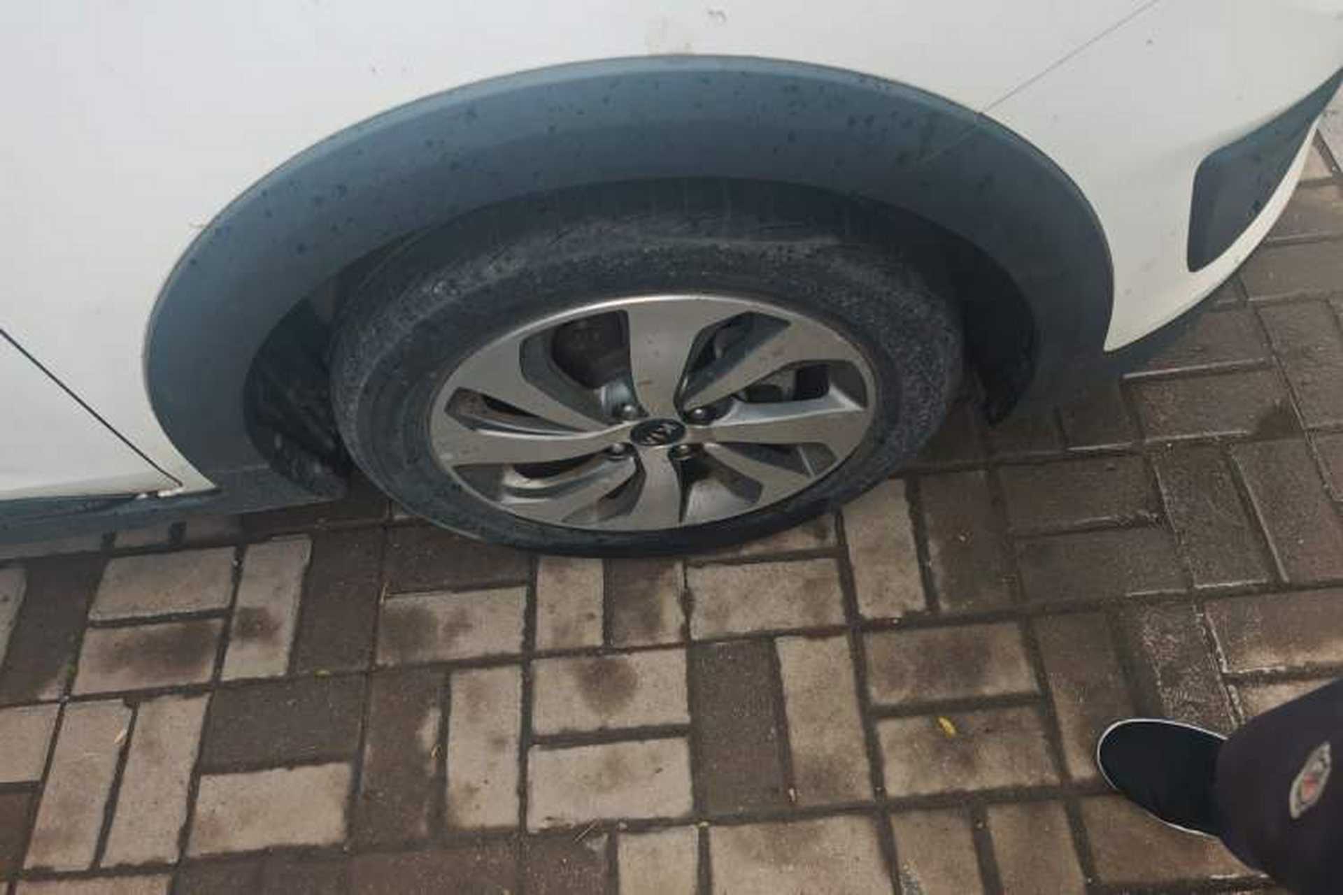 Used Kia KX Cross 2017 1.4L AT GLS Right Front Wheel Hub
